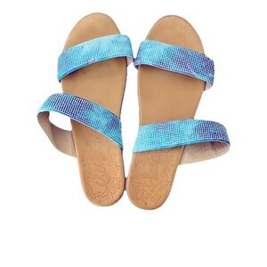 Women’s‎ sandals